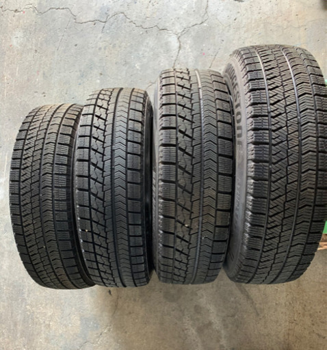 スタッドレスタイヤホイール4本 175/70R14 