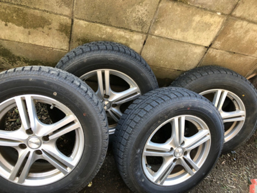 スタットレスタイヤ195/65R15  アルミホイール　