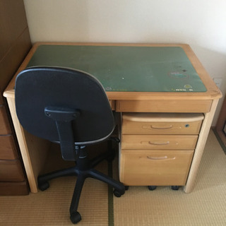 勉強机　無料で差し上げます0円