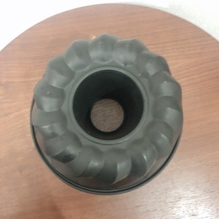 【かっぱ橋で購入】クグロフの型の画像