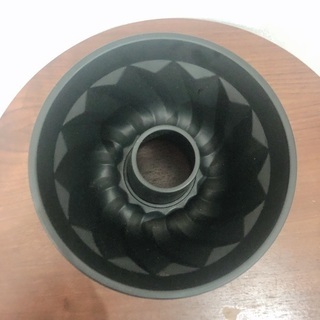 【かっぱ橋で購入】クグロフの型の画像