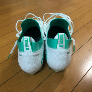 サッカー スパイク ニューバランス