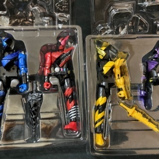 【ほぼ新品セット】仮面ライダービルド　フィギュア　セット売りの画像