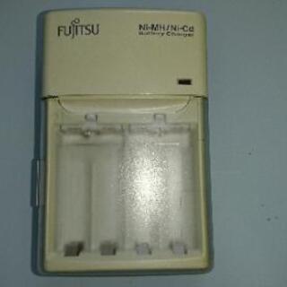動作確認済：ニッケル水素電池/ニカド電池　専用充電器 単3形･単4形 両用（ワケアリ品） の画像