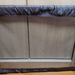 ベビーフェンス