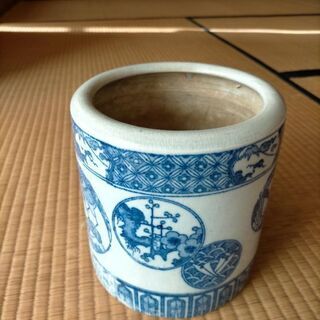 丸形火鉢の画像