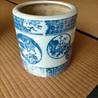 丸形火鉢の画像