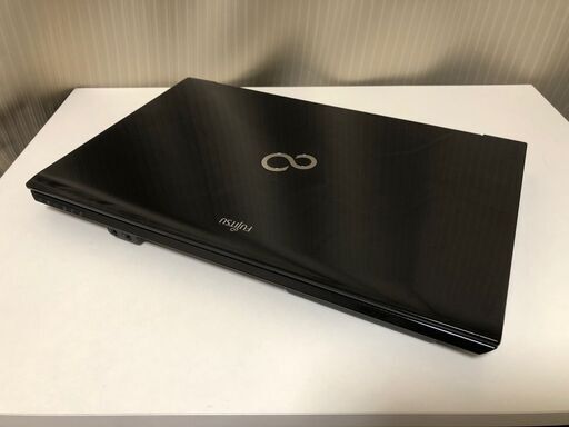 【大人な漆黒のFujitsu製ノート】【Core i3・webカメラ搭載】Core i3-3120M WiFi搭載 【メモリ・ストレー
