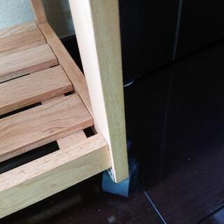 キャスター付きラックの画像