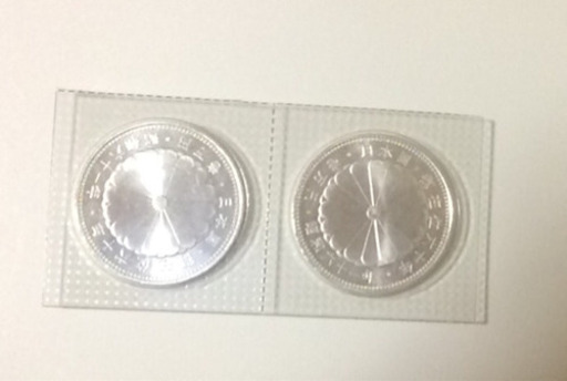 天皇陛下御在位60年記念1万円銀貨 2枚綴り
