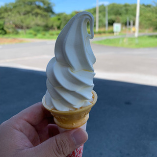 明日10/4(日)お昼ご飯食べに行きませんか？