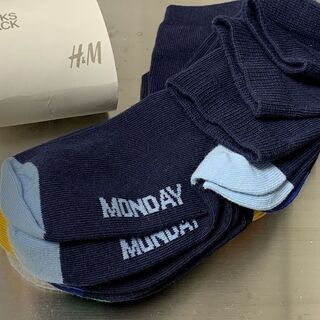 【取引終了しました】無料でさしあげます 未使用H&Mキッズ靴下 ...