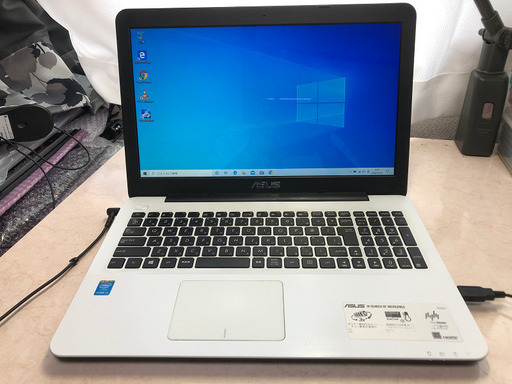 取引完了いたしました。中古　ASUS X555/L 4世代corei3 新品SSD240GB　メモリ8GB キーボード新品に交換済み