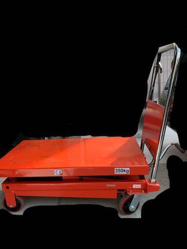 値下げしました。 リフトテーブル 台車 350kg  最高位1300mm ほとんど未使用