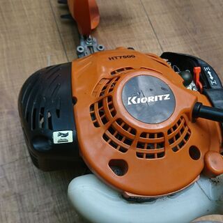 （売り切れました）共立　手持ち式エンジンヘッジトリマー　HT7500　高く買取るゾウ中間店の画像