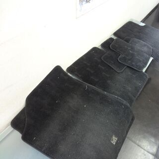 ◇トヨタＢＢ・初期型純正車内フロア―マットセット・黒◇の画像