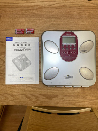 タニタ　体重計（未使用品）