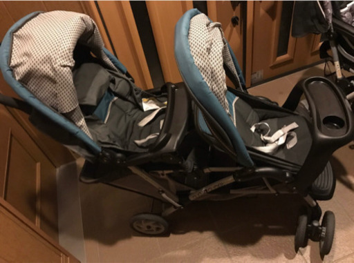 二人乗りベビーカー