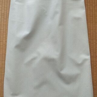 カーフスキン　ロングスカート　ドット柄