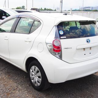 H25/07  トヨタ　アクア　L　125000kmの画像