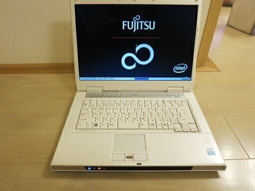 富士通パソコンFMV BIBLO NF50XN win10