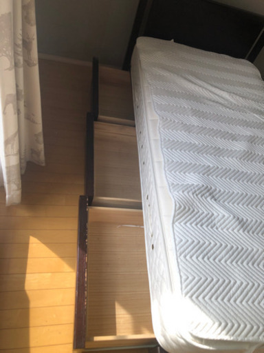 組み立て式シングルベッド