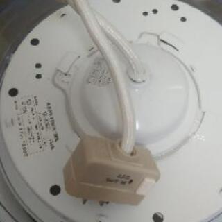 家庭用ペンダントライト2個の画像