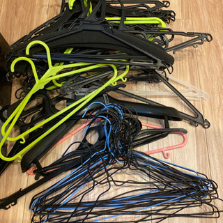 針金ハンガー&プラスチックハンガー