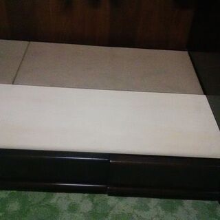 シモンズ製ベッド