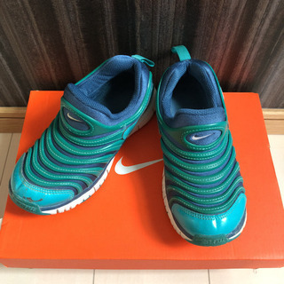 【他サイトにて完売】NIKE★ダイナモフリー(18.5) エクストリーム(19)2足セットの画像