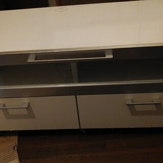 白のテレビボード。安全ホック付★中古としてご理解頂ける方★生野区...