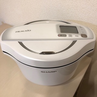 お値引き！最新型ホットクックの1番大きなサイズ！ シャープ KN-HW24F-W 水なし自動調理鍋 HEALSIO（ヘルシオ） ホットクック 2.4L ホワイト系