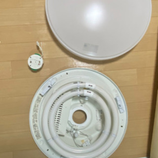 TOSHIBA 照明器具　電球付き