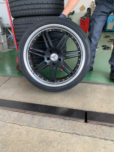 ベンツＳクラス　20インチ　タイヤ