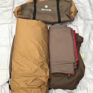 スノーピーク  エントリー2ルームエルフィールドと純正マット