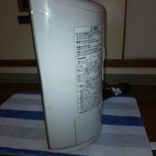 Panasonic加湿セラミックファンヒーターの画像