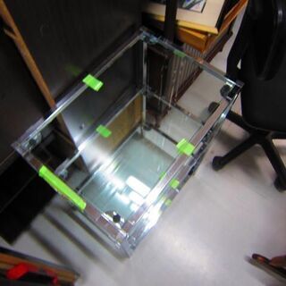 ガラス棚　＜2800円＞　リサイクルショップのダイトーです。お持ち帰り価格　の画像