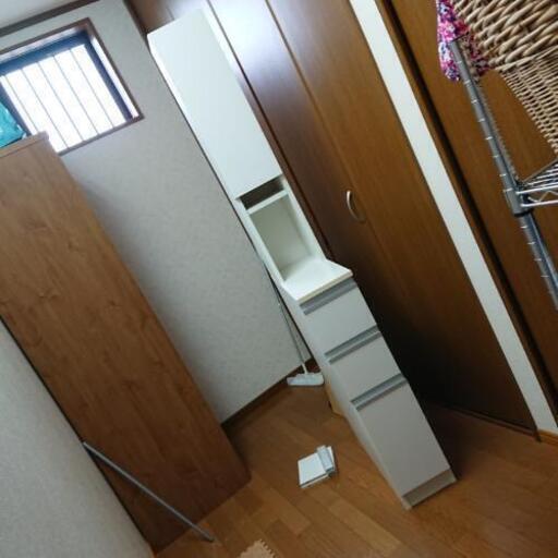 隙間 収納 棚