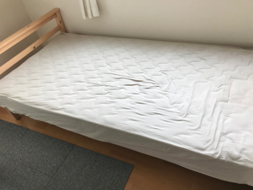 シングルベッド