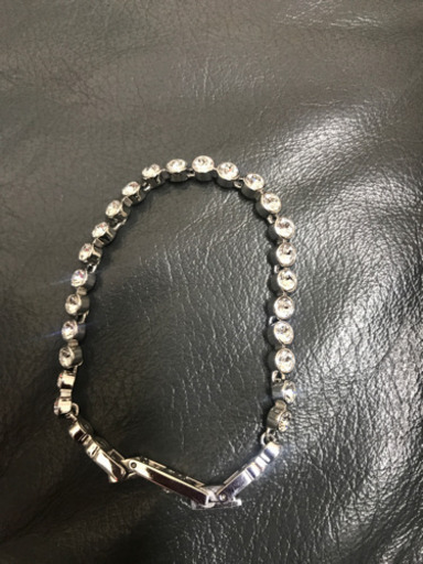 スワロフスキー　ブレスレット