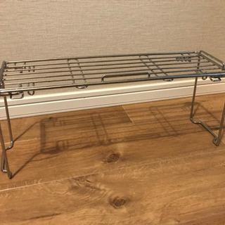 戸棚の中に使える！収納台
