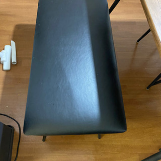 ダイニングテーブル　4〜5人用の画像