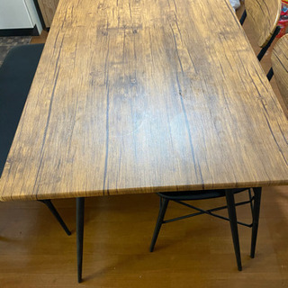 ダイニングテーブル　4〜5人用の画像