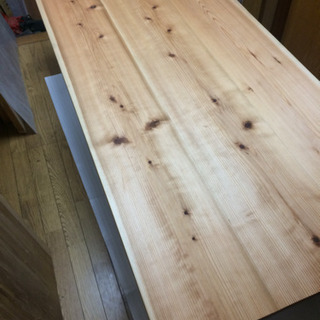 ☆大特価 180cm×71cm 無垢材を使ったナチュラルダイニングテーブル 近場配送無料☆の画像