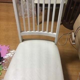 椅子。もう一度出品します。