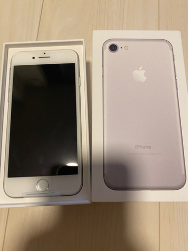 iPhone7 32GB シルバー