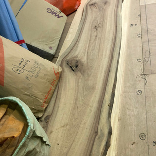 クスノキ カウンターなどに 一枚板 耳付き