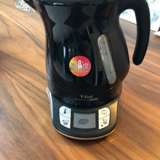 t-fal 温度調整付き電気ポットの画像