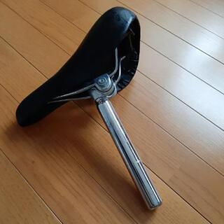 シマノ折り畳み自転車のサドルの画像