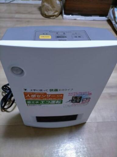 山善　セラミックファンヒーター
